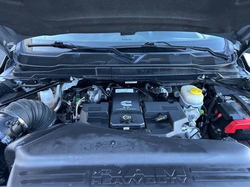 Used 2024 RAM 3500 Big Horn image 10