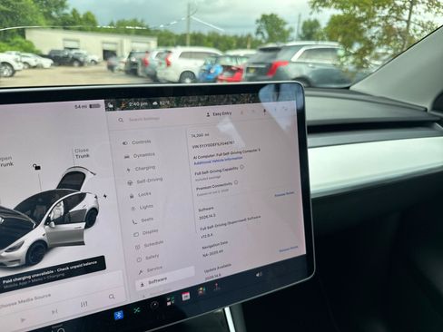Used 2020 Tesla Model Y Long Range AWD/4WD image 9