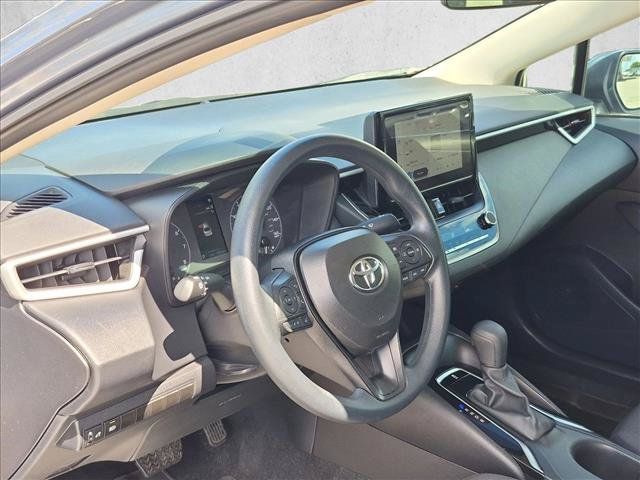 Used 2025 Toyota Corolla LE FWD image 10