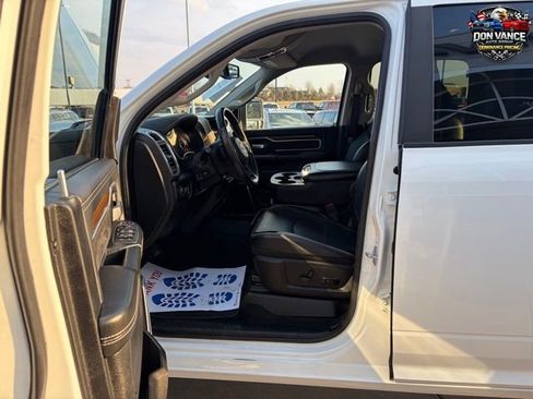 Used 2024 RAM 2500 Laramie AWD/4WD image 11