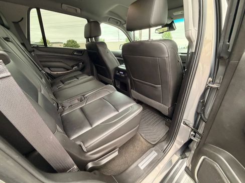 Used 2017 Chevrolet Tahoe LT w/ Luxury Package AWD/4WD image 28