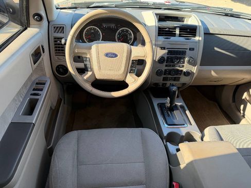 Used 2011 Ford Escape XLT image 14