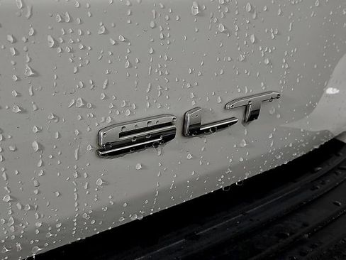 Used 2023 GMC Yukon XL SLT w/ SLT Premium Package RWD image 33