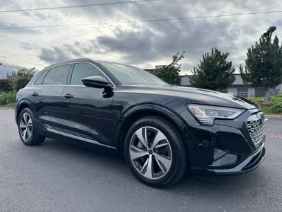 Used 2024 Audi Q8 e-tron Premium Plus w/ Premium Plus Package