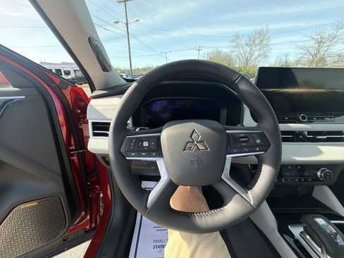New 2026 Mitsubishi Outlander SE AWD/4WD image 14