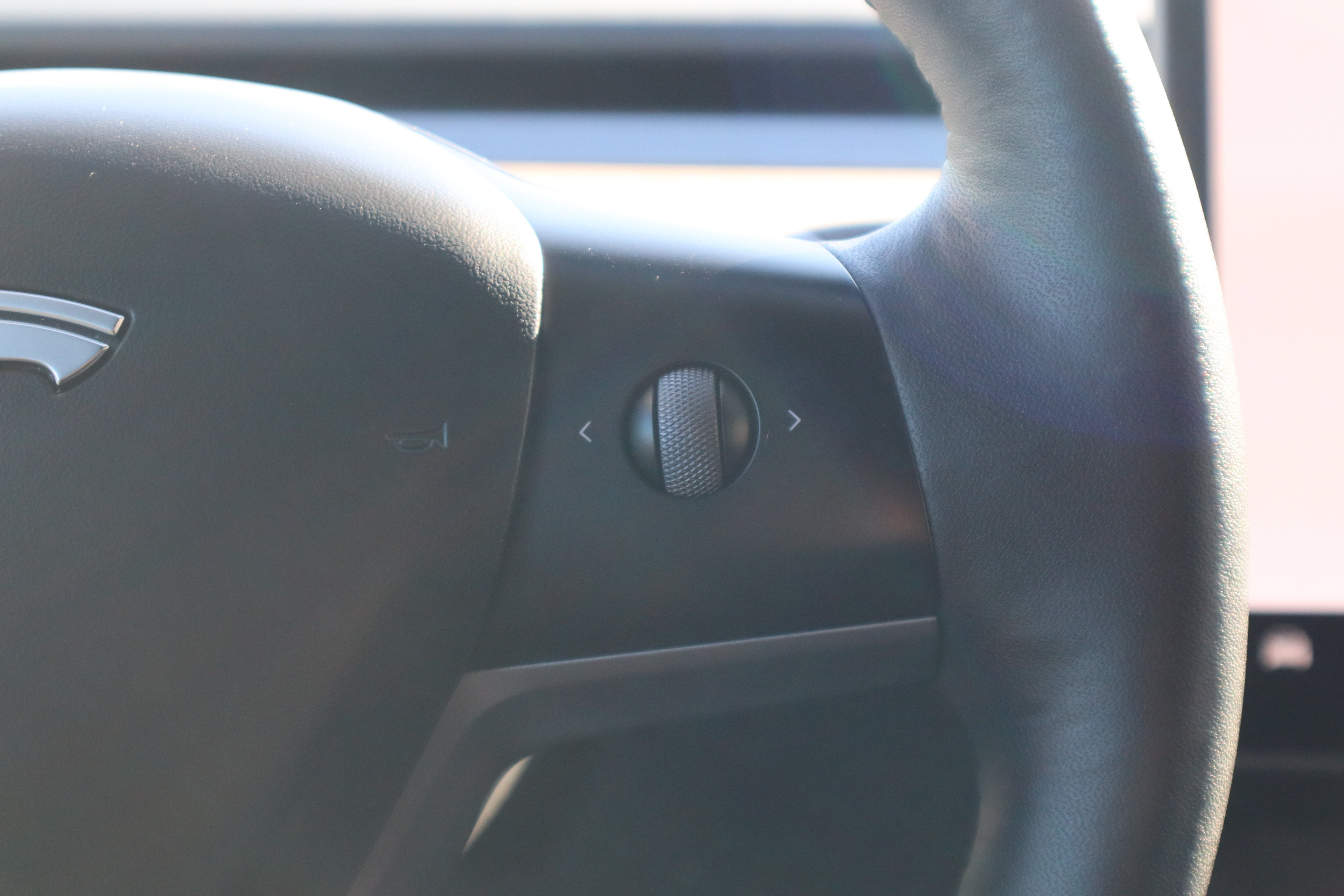 Used 2023 Tesla Model Y Long Range AWD/4WD image 17