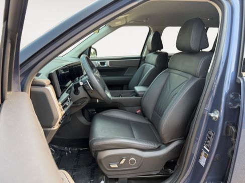Used 2025 Hyundai Santa Fe SEL AWD/4WD image 6