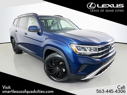 Used 2022 Volkswagen Atlas SE w/ Panoramic Sunroof Package