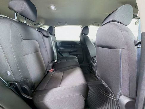 Used 2023 Honda CR-V LX image 31