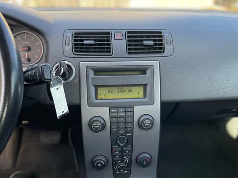 Used 2005 Volvo S40 2.4i image 17