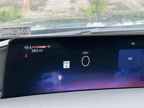 New 2025 Lincoln Navigator Reserve AWD/4WD image 7