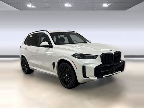 New 2026 BMW X5 xDrive40i w/ M Sport Package image 6