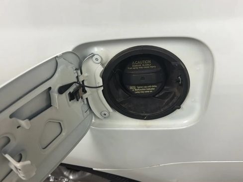 Used 2006 Toyota Avalon XLS FWD image 28