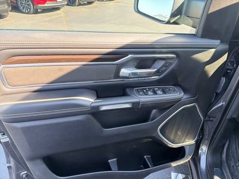 Used 2022 RAM 1500 Laramie AWD/4WD image 12
