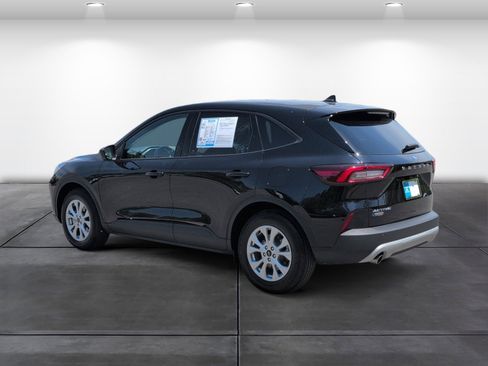 Used 2025 Ford Escape Active FWD image 3