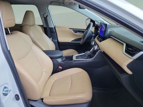 Used 2024 Toyota RAV4 Limited w/ Weather Package image 28