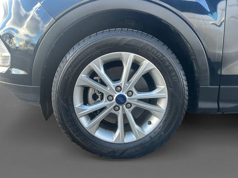 Used 2018 Ford Escape SE image 15