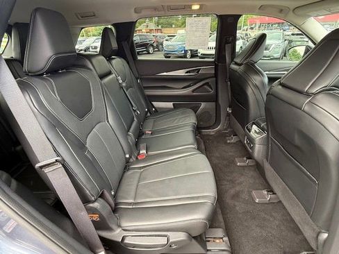 Used 2022 INFINITI QX60 Luxe image 18