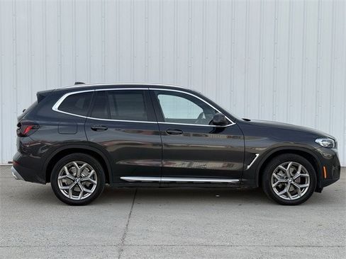 Used 2024 BMW X3 sDrive30i image 3