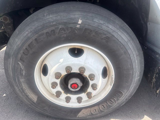 Certified 2021 Ford F650 2WD Regular Cab Super Duty image 5
