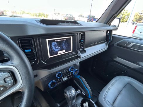 Used 2023 Ford Bronco Black Diamond AWD/4WD image 60