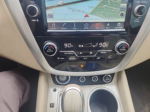 Used 2017 Nissan Murano Platinum w/ Platinum Technology Package image 10