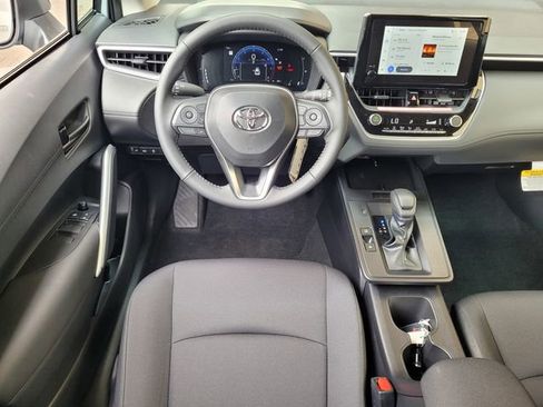 New 2026 Toyota Corolla Cross LE image 8