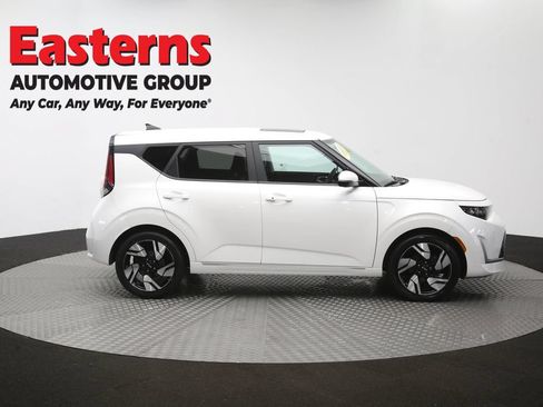 Used 2023 Kia Soul GT-Line FWD image 45