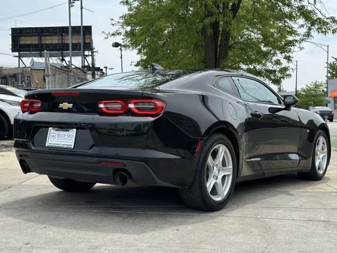 Used 2019 Chevrolet Camaro LT w/ Technology Package RWD image 5