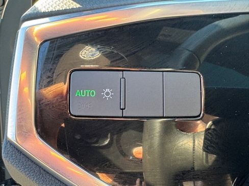 Used 2021 Audi Q3 2.0T Premium w/ Convenience Package image 27