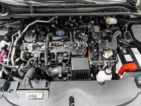 Certified 2024 Toyota Corolla SE w/ SE Package FWD image 29
