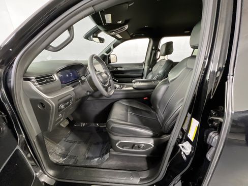 Used 2022 Jeep Wagoneer Series II image 20