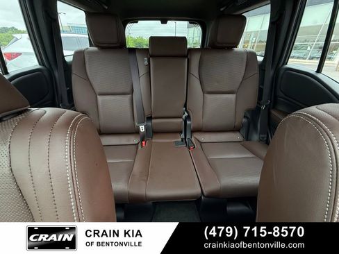 Used 2026 Toyota Land Cruiser w/ Premium Package AWD/4WD image 31