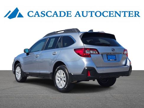 Used 2019 Subaru Outback 2.5i Premium AWD/4WD image 3