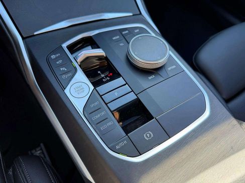 Used 2024 BMW 330i Sedan image 36