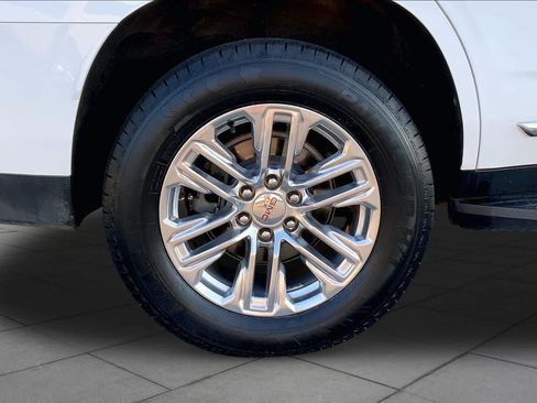 Used 2021 GMC Yukon SLT w/ SLT Premium Package RWD image 10