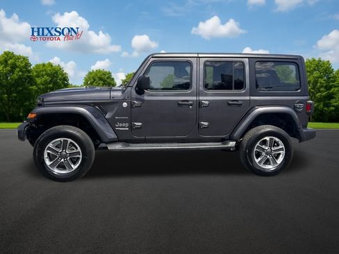 Used 2020 Jeep Wrangler Unlimited Sahara image 5
