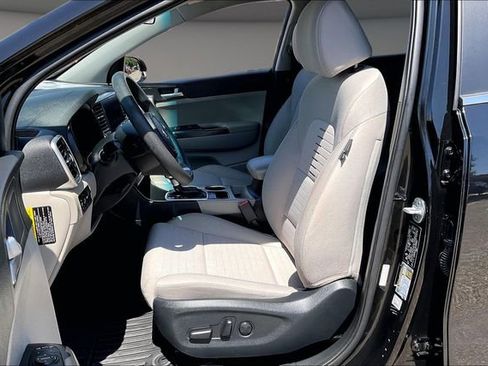 Used 2022 Kia Sportage LX w/ LX FWD Value Edition Package image 23