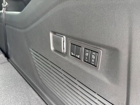 New 2026 Chevrolet Suburban High Country AWD/4WD image 51
