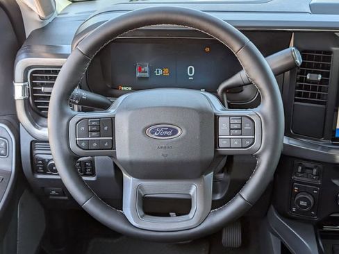 New 2026 Ford F250 Lariat w/ FX4 Off-Road Package image 42