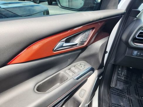 Used 2024 Chevrolet Traverse RS AWD/4WD image 11