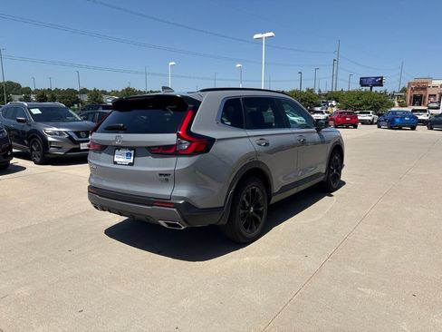 Used 2024 Honda CR-V Sport image 5