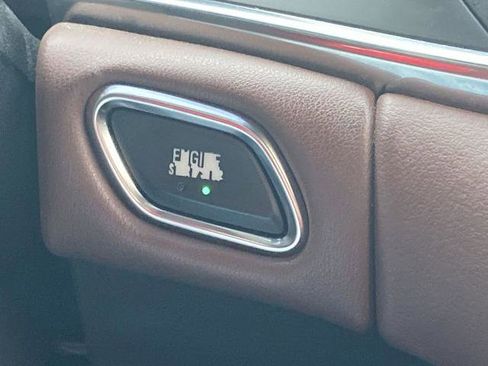 Used 2019 Buick LaCrosse Avenir w/ Driver Confidence Package II image 13