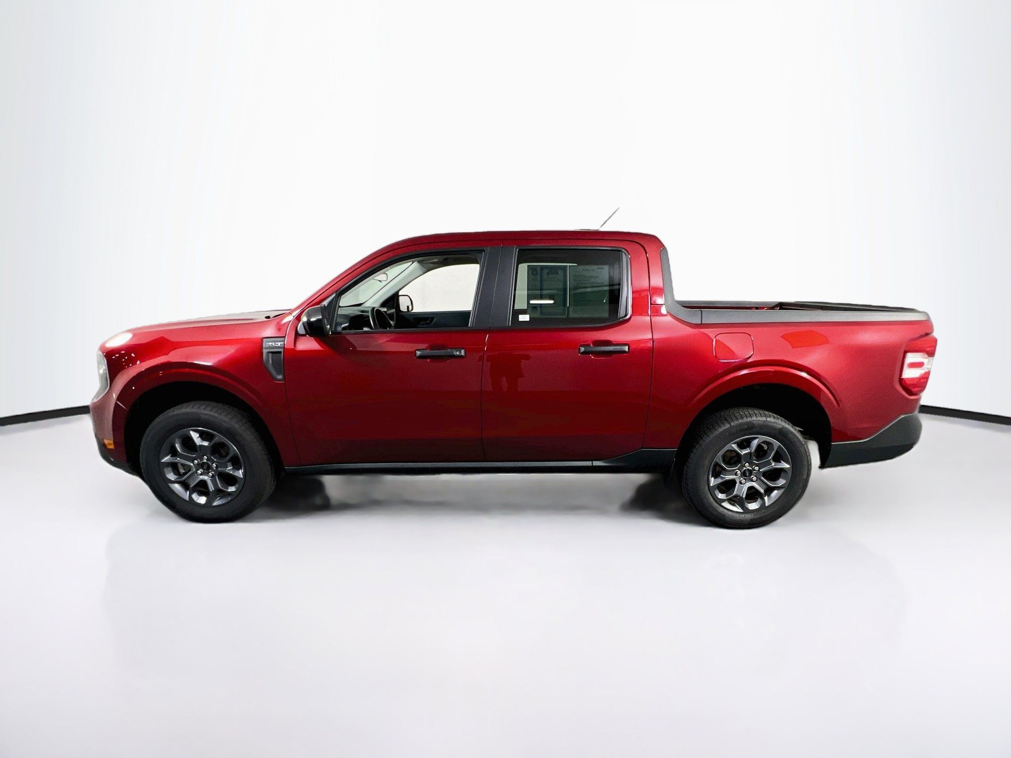 Used 2025 Ford Maverick XLT w/ XLT Luxury Package FWD image 8