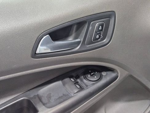 Used 2019 Ford Transit Connect XLT image 24