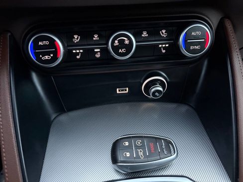 Used 2021 Alfa Romeo Stelvio Ti Sport image 24