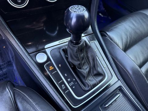 Used 2015 Volkswagen Golf R 4-Door image 8