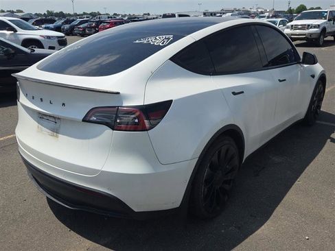 Used 2022 Tesla Model Y Performance AWD/4WD image 9