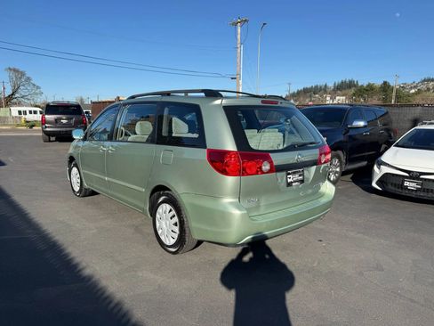 Used 2007 Toyota Sienna LE image 6