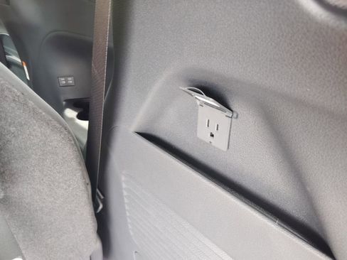 New 2026 Toyota Sienna XLE Woodland Edition AWD/4WD image 12